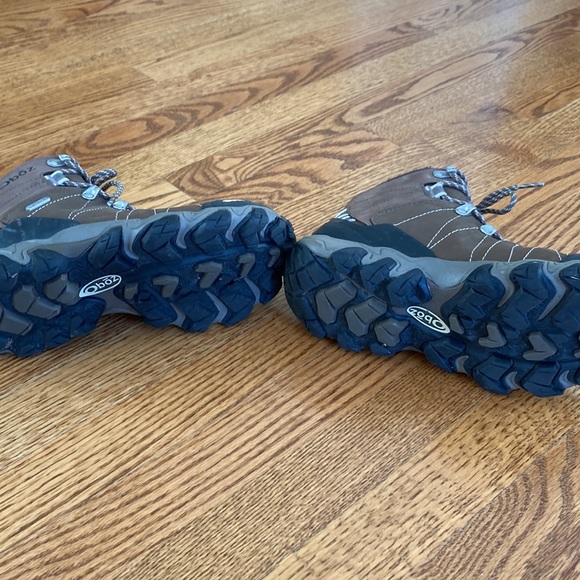 Óboz waterproof hiking boots. Size 8   Walnut color - Picture 3 of 10